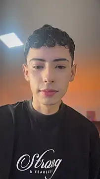 Sebastian_ReedのライブXXXチャット