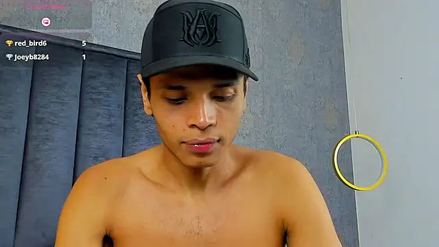 Alejandroo_Montenegroのウェブカメラショー