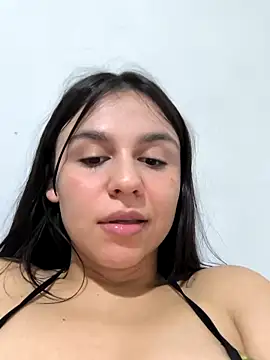 แชท XXX สดของ Daniela-rosee