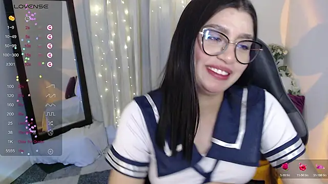 Czat XXX na żywo – mily_thomson_b_