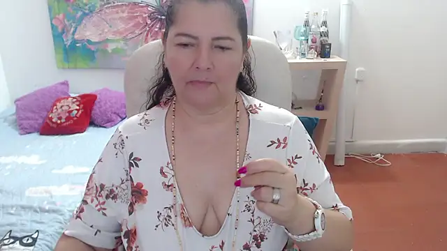 leonela_69's Live XXX Chat