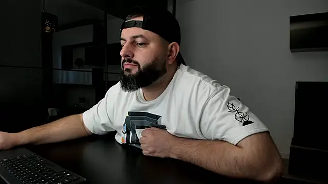 DravenPeak Adlı Modelin Web Kamerası Şovu