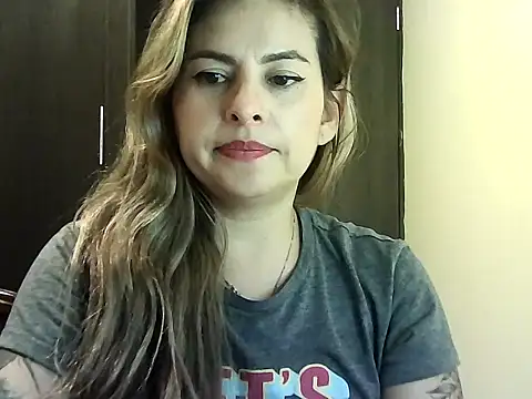 Valery__Rouse_'s Live XXX Chat