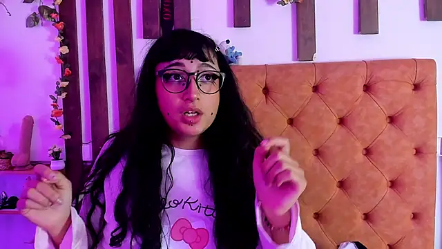 MeowMota_ লাইভ XXX চ্যাট