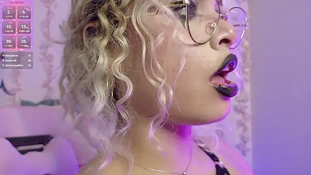 Haelycute Adlı Modelin Canlı XXX Sohbeti