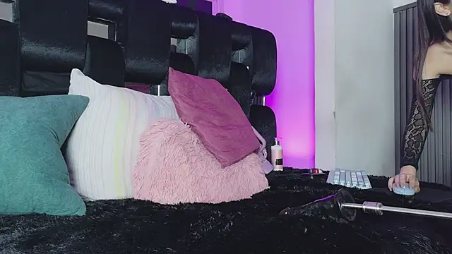 levana1's Live XXX Chat