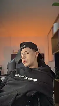 Sebastian_Reed Chat XXX in diretta