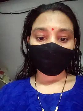 Saishaa élő XXX-chatje