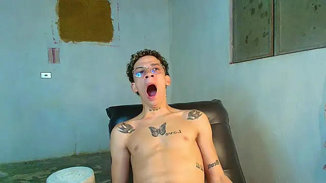 mateodeamjo élő XXX-chatje