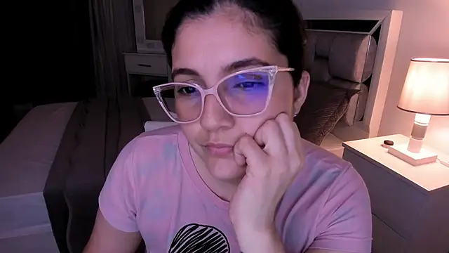 Онлайн чат XXX Camilaa_bueno