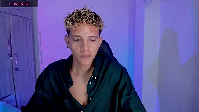 tylernova Live XXX-Chat