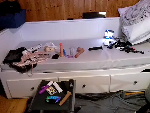 AgnesCross39 – Kamerová šou