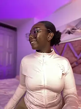 ZahhyFrequency live XXX chat