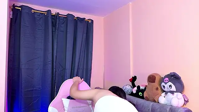 bonnieTaylor1 Adlı Modelin Canlı XXX Sohbeti