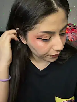 TuWaifuVirtual1 Adlı Modelin Canlı XXX Sohbeti