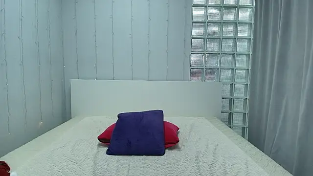 Živý XXX chat Sunny_Sammy