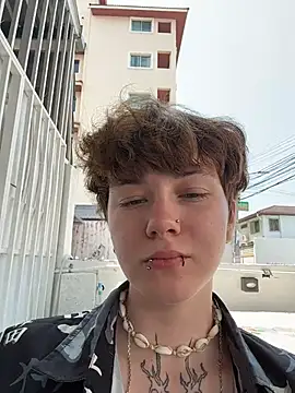 IceMur Show in webcam