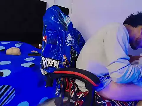 Thonixxx_mr: онлайн-секс-чат