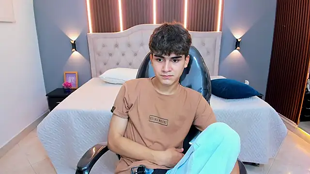 Chat +18 de Tommy18__ ao vivo