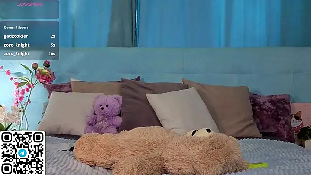 Aurora_Bennet Adlı Modelin Canlı XXX Sohbeti