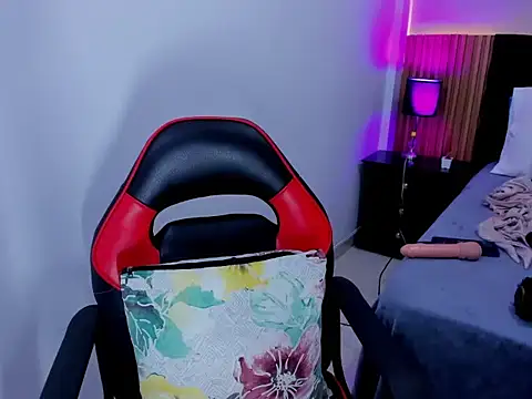 Czat XXX na żywo – Pauline_Fox