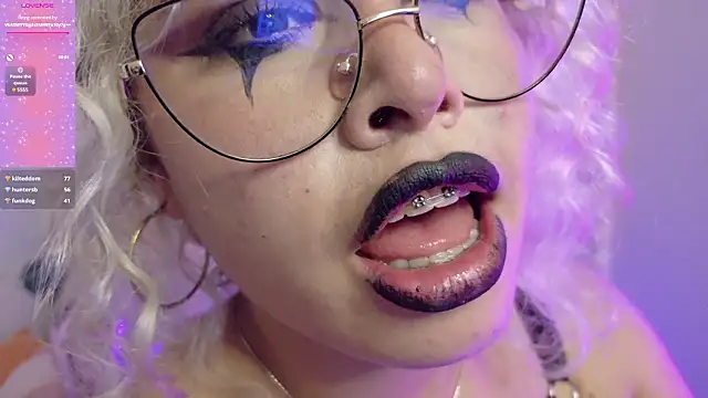 Haelycute live XXX chat