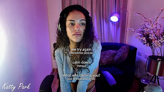 แชท XXX สดของ kattypark