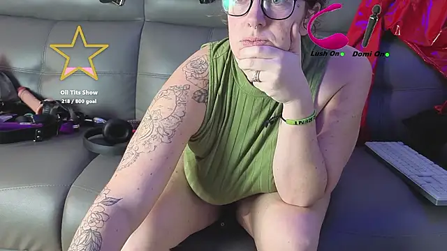 JadeStarUK's Live XXX Chat