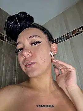 alaia_princess লাইভ XXX চ্যাট