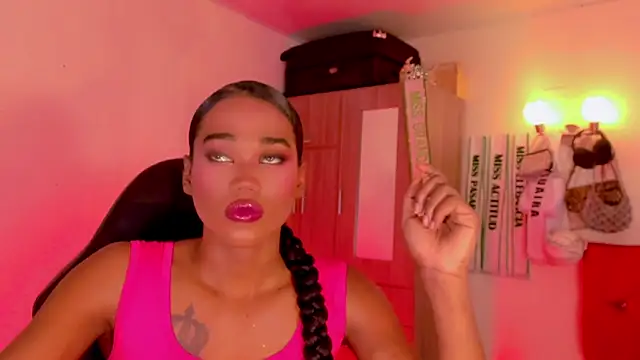 naireth: вебкам-шоу