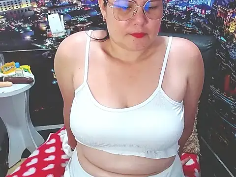 tila_nastyy – Naživo XXX chat