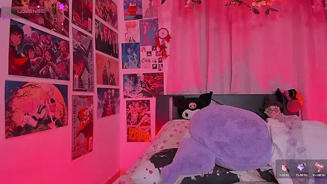 MissCurvyTopのライブXXXチャット