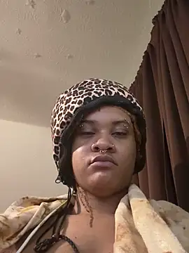 nickytheehawtie: онлайн-секс-чат