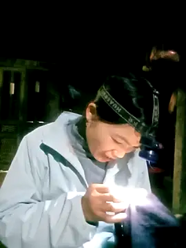 XXX chat uživo modela ngan-cute