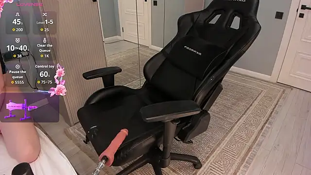 lovelymikky: απευθείας συνομιλία ΧΧΧ