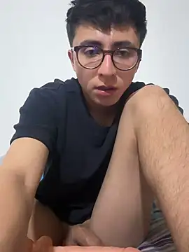 CamiRojas_boy Show Webcam