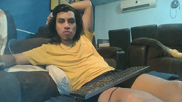 Chat +18 de AlexAlejandro13 ao vivo