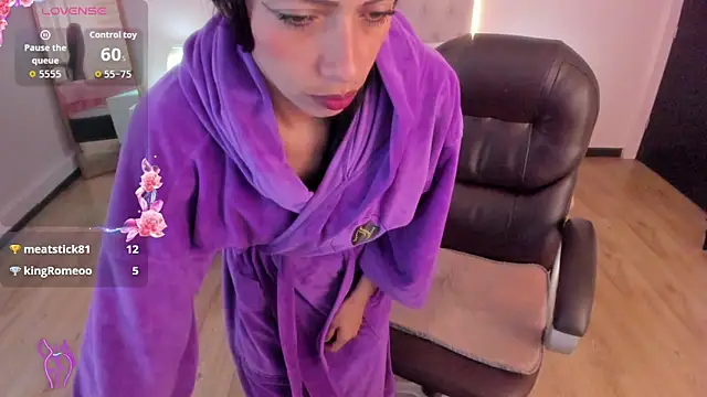 Mariam_Lopez__ élő XXX-chatje