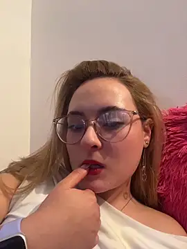 Lilaa2305 Live XXX-Chat