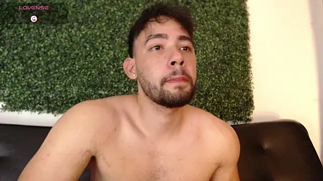 sam_ford_2's Live XXX Chat