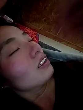 kokoto-59 Adlı Modelin Canlı XXX Sohbeti