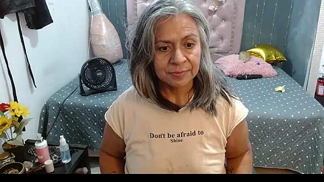 Chat XXX en directo de lalisha_96