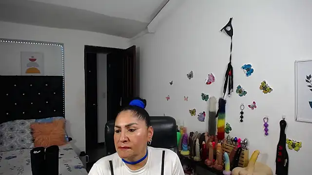 mature_bigboobs10 现场XXX聊天