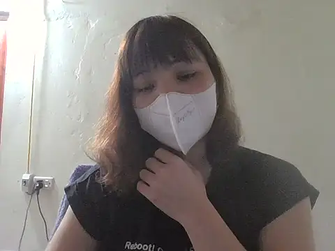 Angela-Eira 即時 XXX 聊天