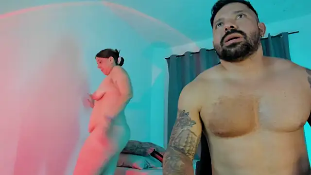 دردشة FreeLoveCouple الجنسية المباشرة