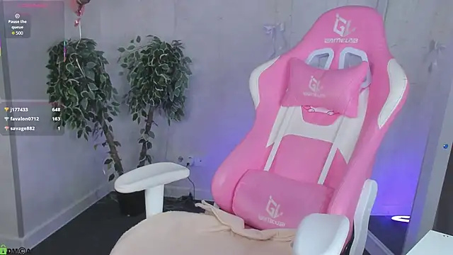 Berta_Kelly Chat XXX in diretta