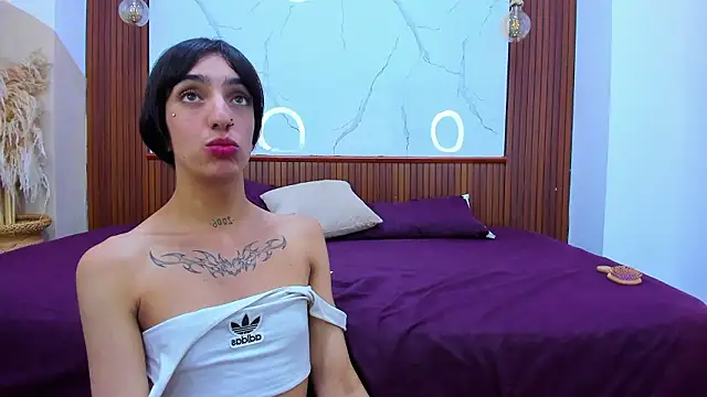 Loversinfire2 即時 XXX 聊天