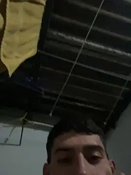 jhayko22 Adlı Modelin Canlı XXX Sohbeti