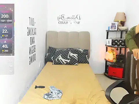 Trixie_Mattel21 即時 XXX 聊天