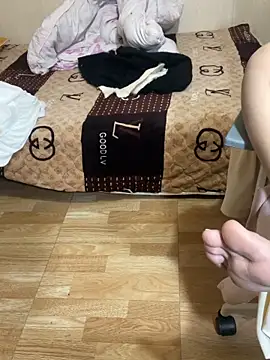 Mina048 即時 XXX 聊天